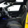 gelber Lamborghini Urus, Interieur