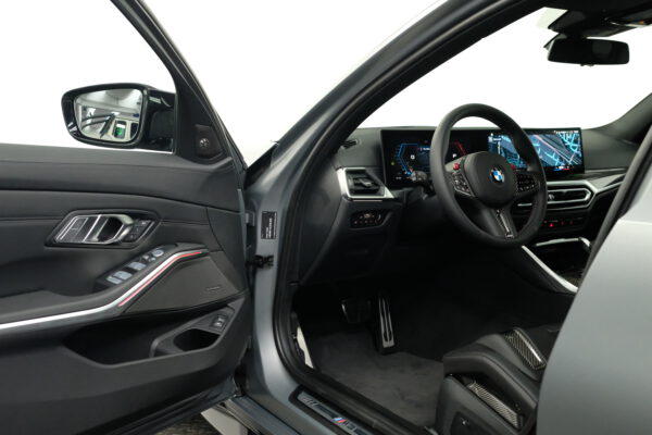 BMW M3 Touring Cockpit Fahrerseite